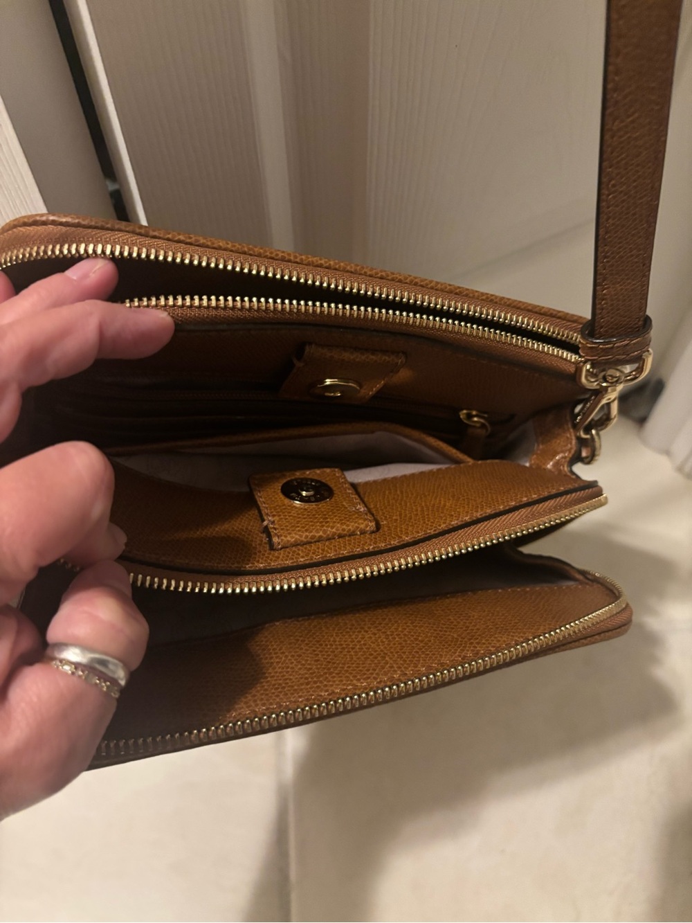 Michael Kors Tan Leather Crossbody Camera Bag with Gold Hardware - Picture 3 of 4